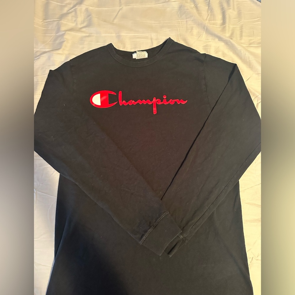 Men’s Large Champion Long Sleeve